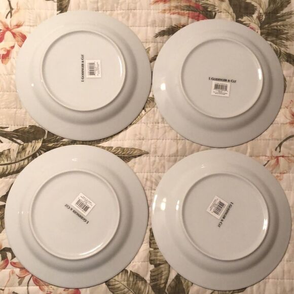 Set of four porcelain dessert plates - Picture 6 of 8